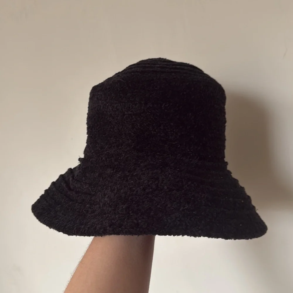 90’s Vintage Black Crochet Bucket Hat